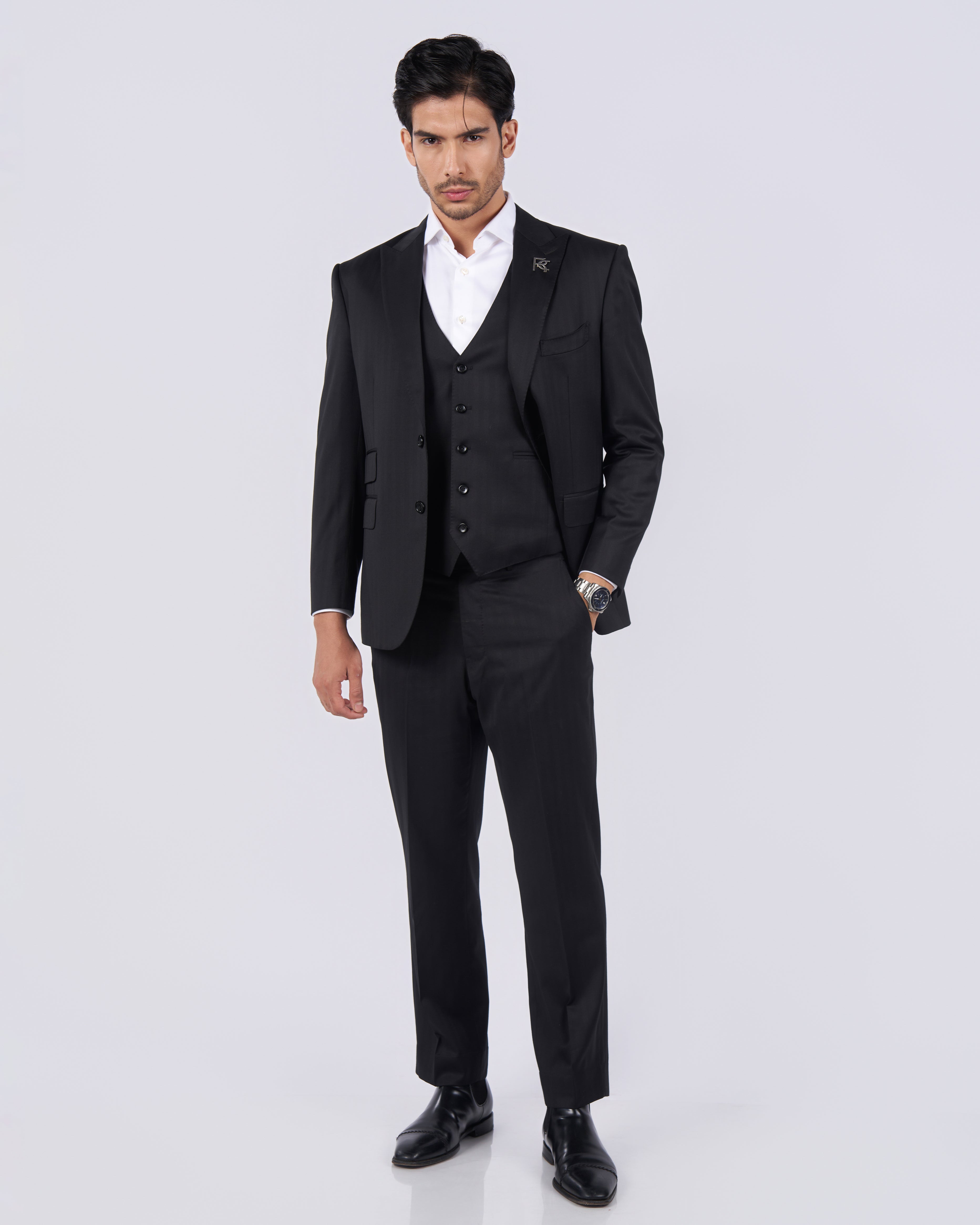 The Nero Sovrano Three Piece Ensemble